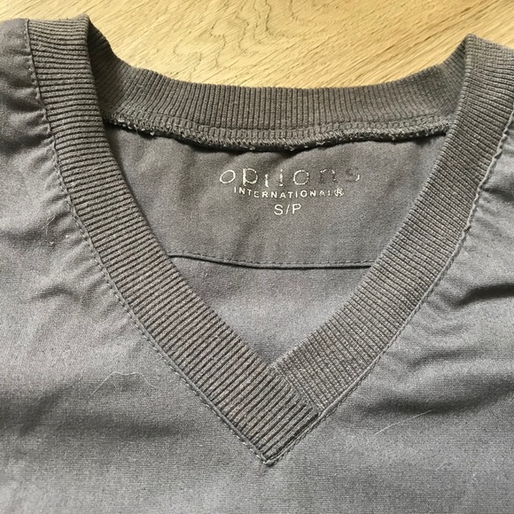 Small Grey Scrub Top - Picture 2 of 4